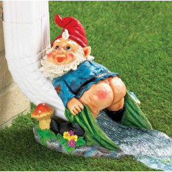 Downspout Extender Decorative Resin Garden Gnome Statue Lawn Sculpture Outdoor Decor Gutter